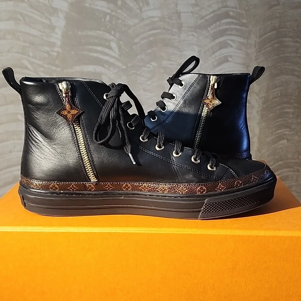 Louis Vuitton high top fashion tennis shoe. Authentic - Picture 5 of 16